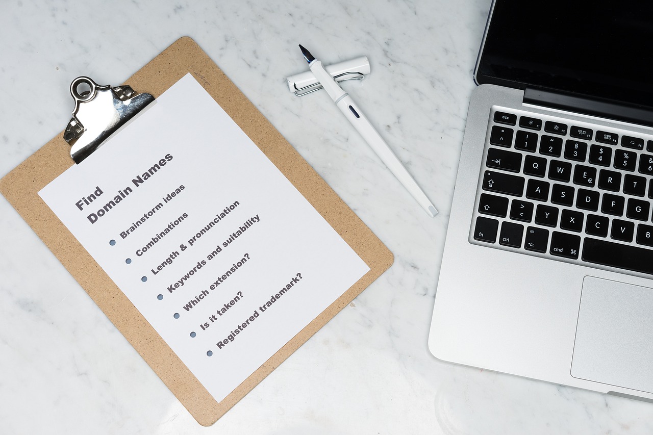 How to Earn from Unused Parked Domains