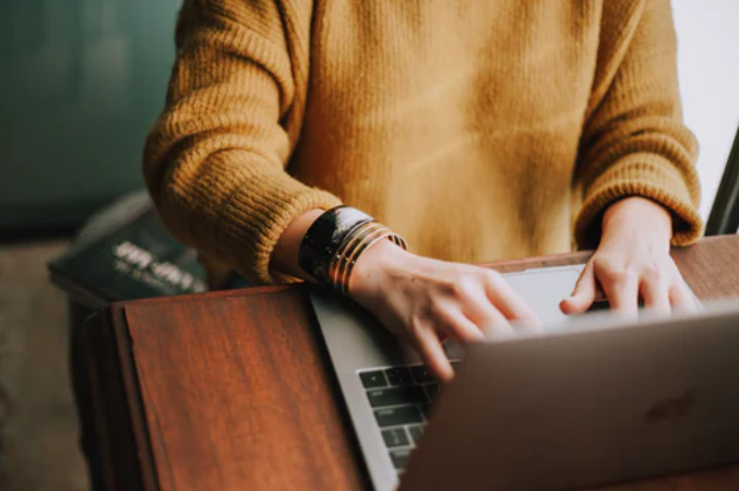 Biggest Pros and Cons of File Hosting
